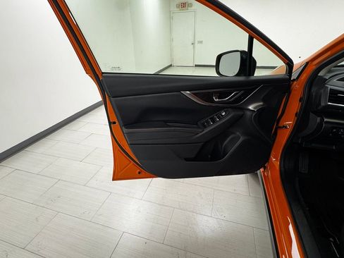 Used 2018 Subaru Crosstrek 2.0i Limited image 9