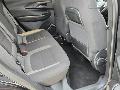 Used 2021 Chevrolet TrailBlazer LS FWD image 15