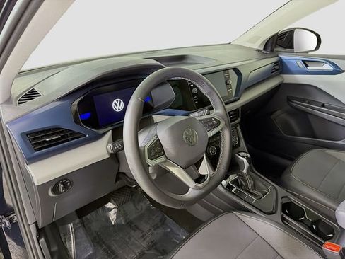 Used 2023 Volkswagen Taos SE image 9