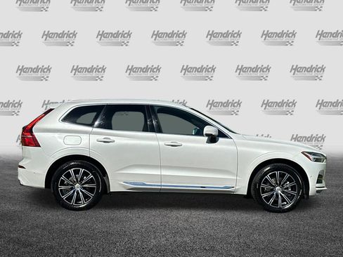 Used 2019 Volvo XC60 T5 Inscription image 3