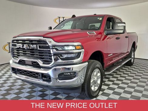 Used 2026 RAM 2500 Big Horn AWD/4WD image 8