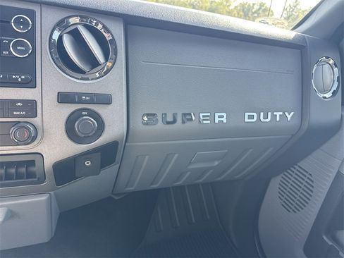 Used 2011 Ford F250 XLT image 10