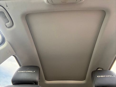 Used 2023 GMC Terrain Denali AWD/4WD image 46