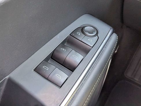 Used 2026 GMC Acadia Elevation w/ Elevation Premium Package FWD image 23