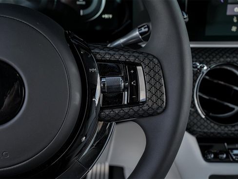 New 2025 Rolls-Royce Spectre Black Badge image 27
