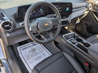 New 2026 Chevrolet Equinox LT w/ Convenience Package II video 3