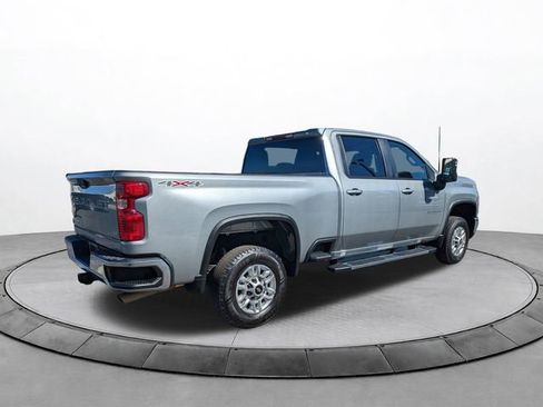 Used 2025 Chevrolet Silverado 2500 LT w/ Convenience Package image 4