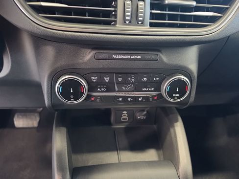 Used 2024 Ford Escape Active AWD/4WD image 24