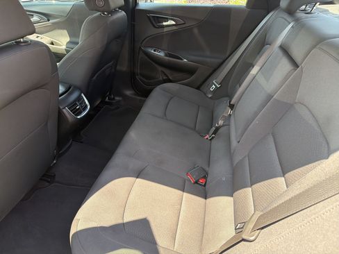 Used 2023 Chevrolet Malibu LT FWD image 19