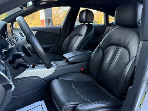 Used 2017 Audi RS 7 Prestige w/ Comfort Seating Package image 29