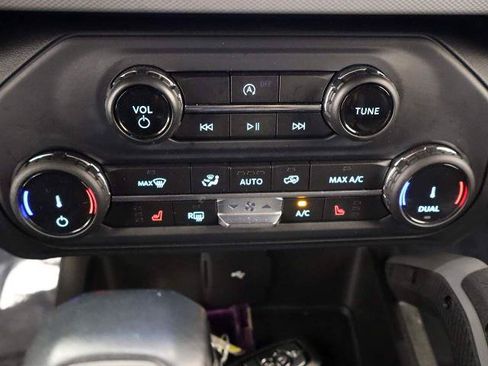 Certified 2022 Ford Bronco Big Bend AWD/4WD image 37