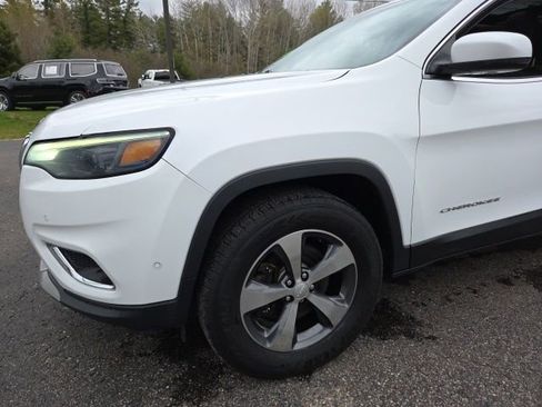 Used 2020 Jeep Cherokee Limited w/ Luxury Group AWD/4WD image 36