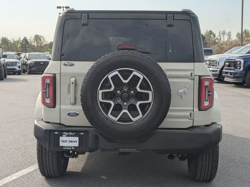 Used 2025 Ford Bronco Outer Banks image 4