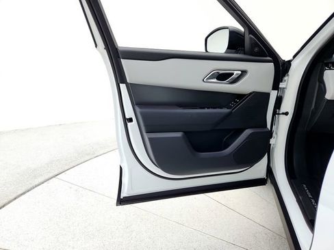 New 2026 Land Rover Range Rover Velar S image 27