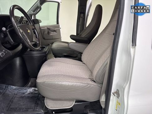 Used 2016 Chevrolet Express 2500 LS image 7