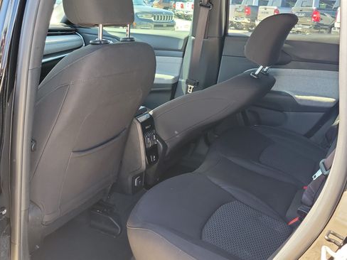 Used 2024 Jeep Compass Sport AWD/4WD image 14