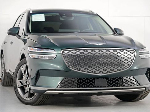 Used 2024 Genesis Electrified GV70 Advanced image 2