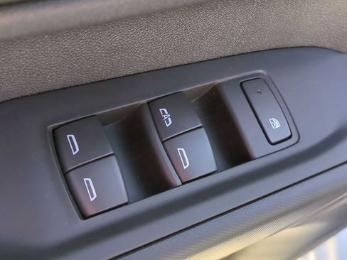 Used 2026 Chevrolet Silverado 1500 W/T image 11