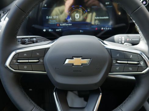 New 2026 Chevrolet Equinox LT w/ Convenience Package II image 11