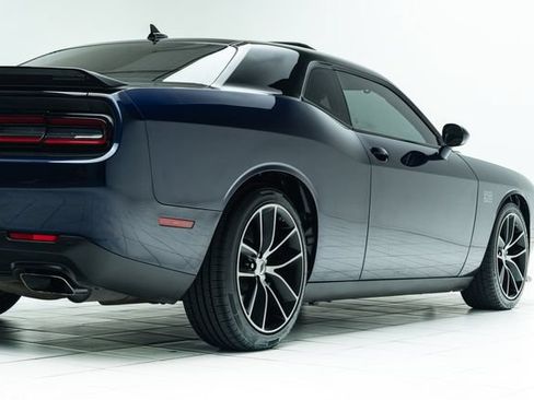 Used 2017 Dodge Challenger R/T Scat Pack RWD image 13