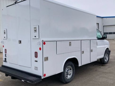 New 2025 Chevrolet Express 3500 w/ Power Convenience Package RWD image 2