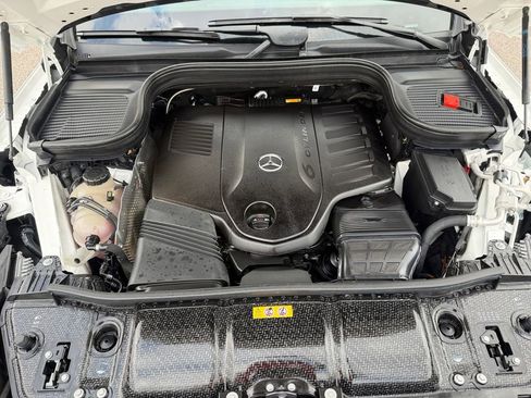 Certified 2024 Mercedes-Benz GLS 450 4MATIC image 24