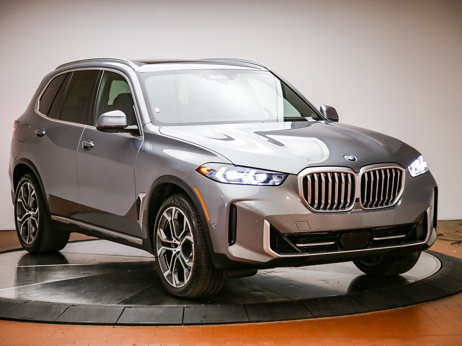 Used 2026 BMW X5 sDrive40i RWD image 6