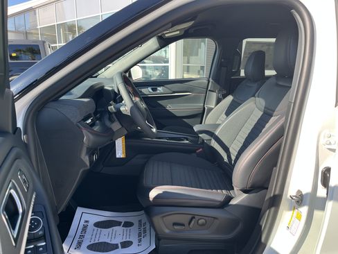 New 2026 Ford Explorer ST-Line w/ Premium Package RWD image 13