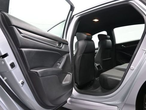 Used 2022 Honda Accord Sport image 13