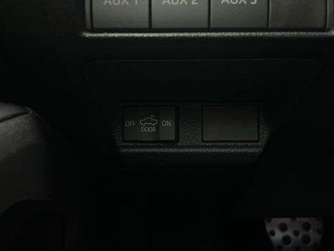 Used 2025 Toyota Tacoma TRD Sport image 23