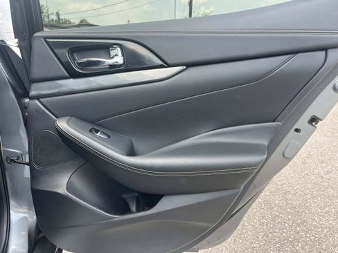 Used 2019 Nissan Maxima 3.5 SL w/ Floor Mat Group FWD image 21