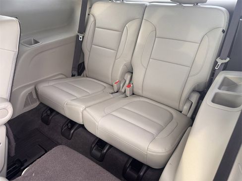 Used 2019 GMC Acadia Denali w/ Technology Package image 24