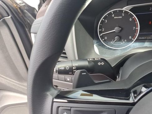 Used 2023 Nissan Rogue SV AWD/4WD image 22