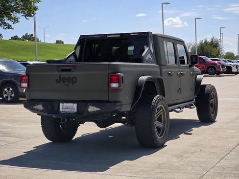 Used 2020 Jeep Gladiator Sport w/ Quick Order Package 24S AWD/4WD image 4