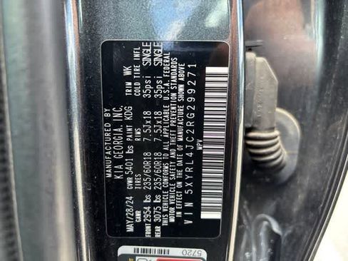 Used 2024 Kia Sorento S FWD image 23