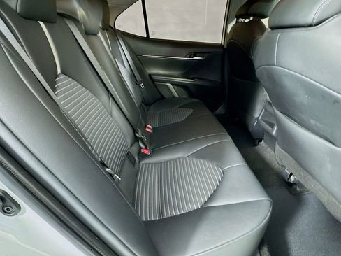 Used 2024 Toyota Camry SE image 34