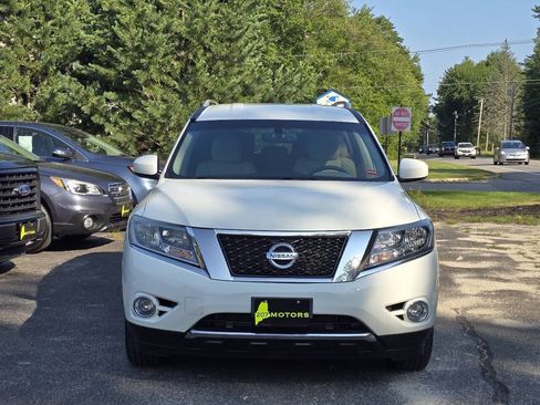 Used 2016 Nissan Pathfinder SV AWD/4WD image 4