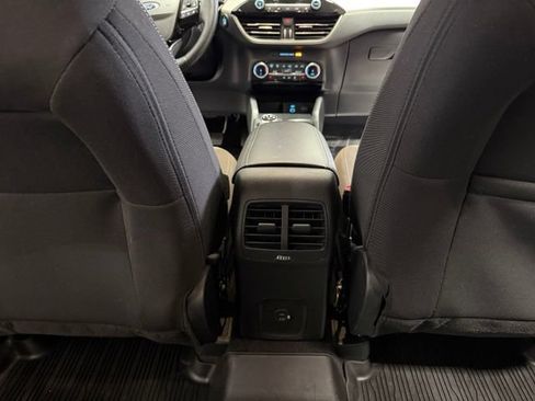 Used 2022 Ford Escape SE w/ Convenience Package FWD image 32