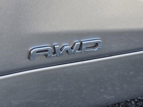 Used 2022 Toyota Highlander XLE image 32