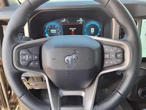 New 2026 Ford Bronco Outer Banks AWD/4WD image 17