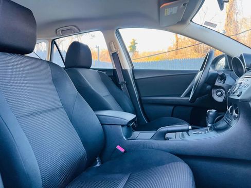 Used 2012 MAZDA MAZDA3 i Touring image 19