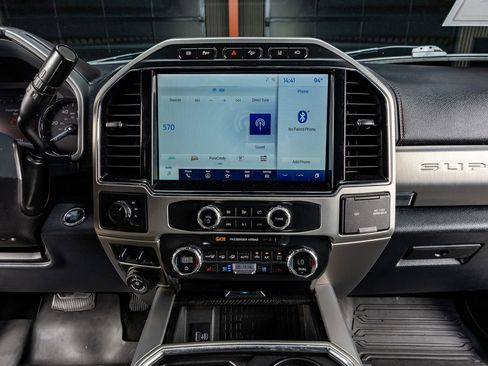 Used 2022 Ford F450 Platinum w/ FX4 Off-Road Package image 22