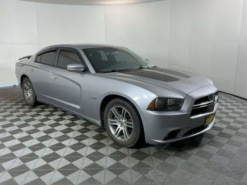 Used 2014 Dodge Charger R/T image 3