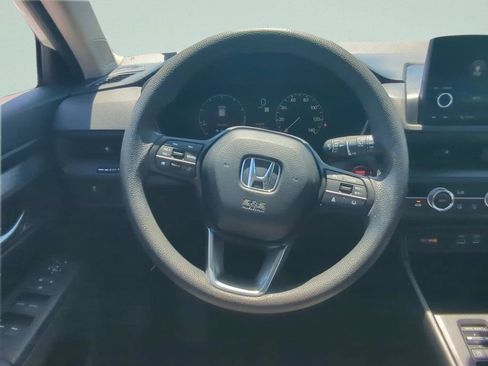 Used 2025 Honda CR-V EX image 17
