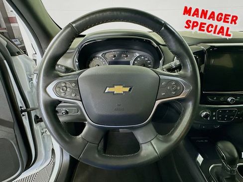 Used 2023 Chevrolet Traverse LT FWD image 13