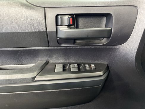 Used 2020 Toyota Tundra SR image 11