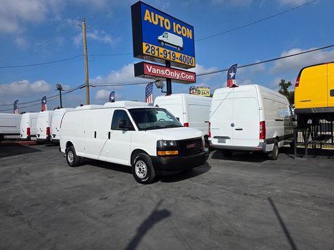Used 2019 GMC Savana 3500 Extended w/ Driver Convenience Package image 24