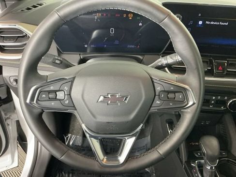 Used 2025 Chevrolet TrailBlazer ACTIV w/ Convenience Package AWD/4WD image 16
