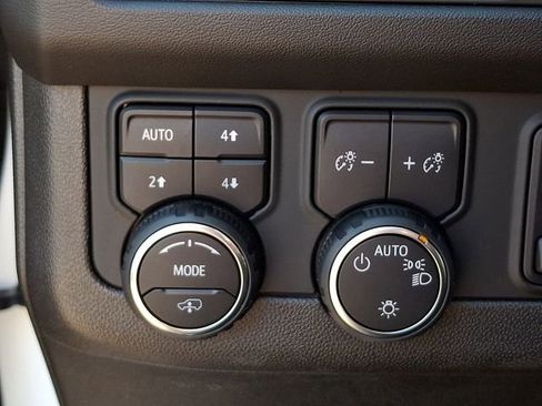 Certified 2024 Chevrolet Tahoe High Country AWD/4WD image 25