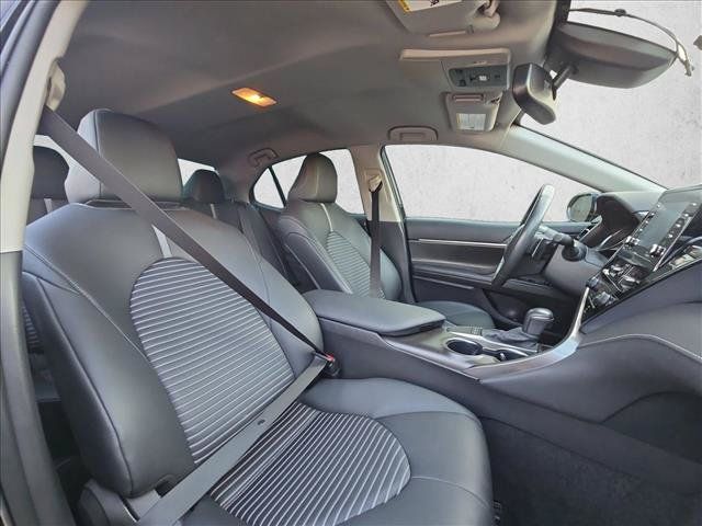 Used 2024 Toyota Camry SE w/ Convenience Package FWD image 19